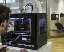   3D- Makerbot Replicator   
