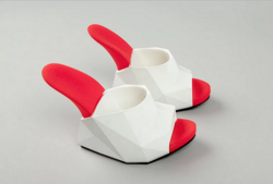     3D-  Float Shoes
