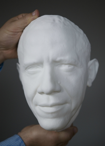 Прижизненная маска и бюст Барака Обамы