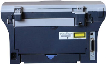 Вид сзади МФУ BROTHER DCP-7010R Вид сзади